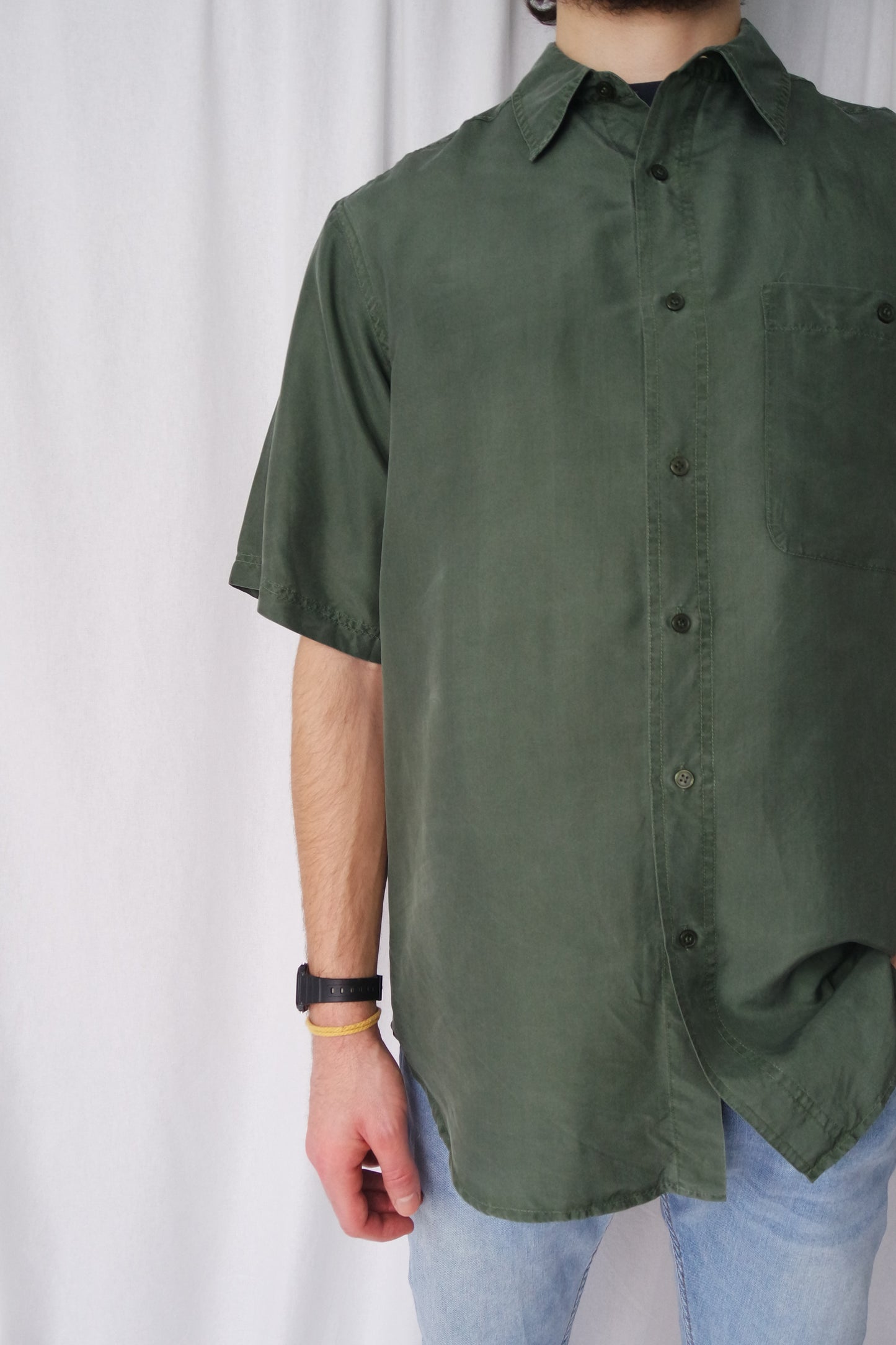 100% Silk shirt shortsleeved Olive uni